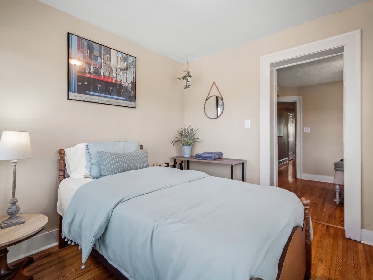 e27de696 731b 4a lVzep