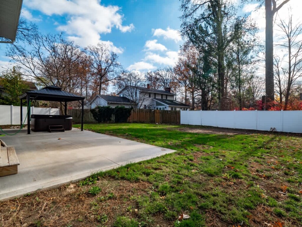 e43ba3fd ad8d 42 6bI2m