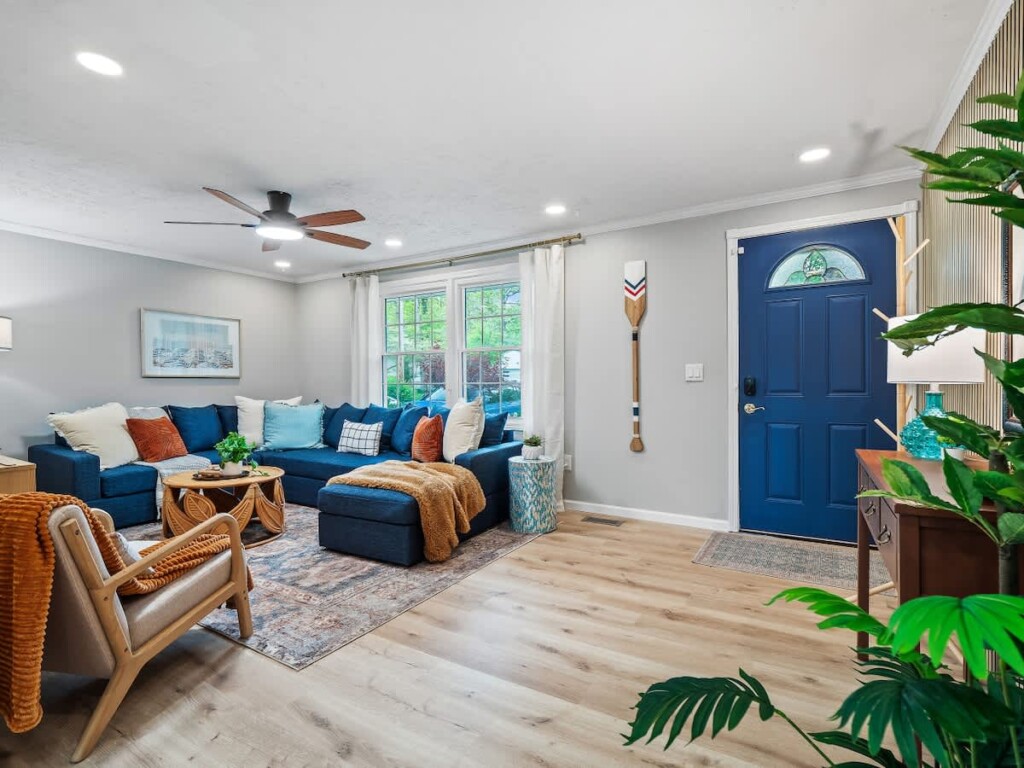 e532c656 c9d8 4b ZZH7B