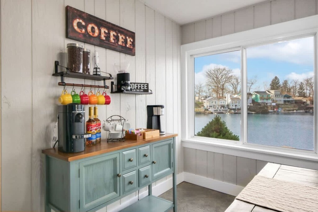 e5422deb bab0 43 luQgY