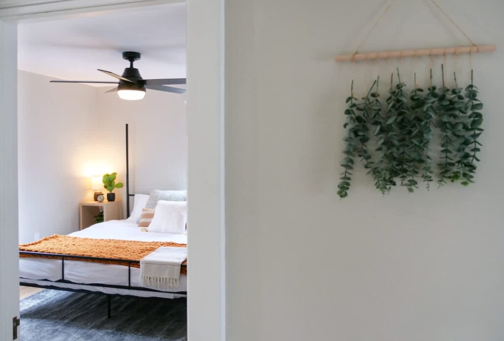 e704dfe8 3734 4d 1 H1o