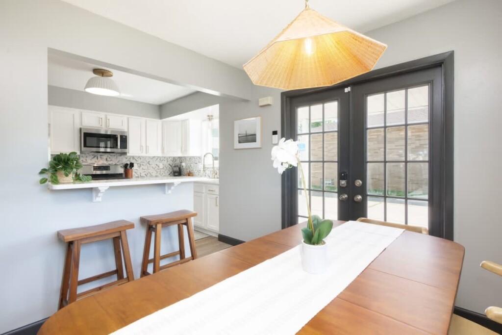 e8165080 5e02 49 Ri1a7