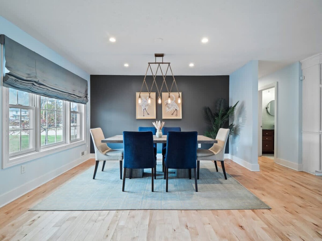 e85187ec d884 4a bOJUV