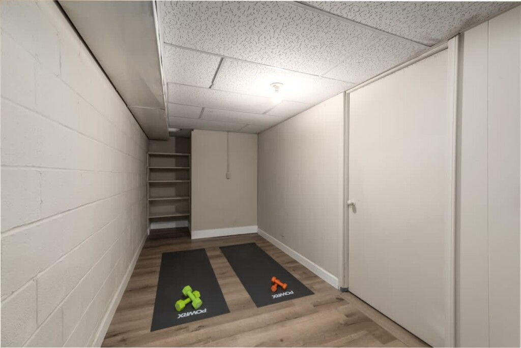 e915ac73 656c 4a K8IY8