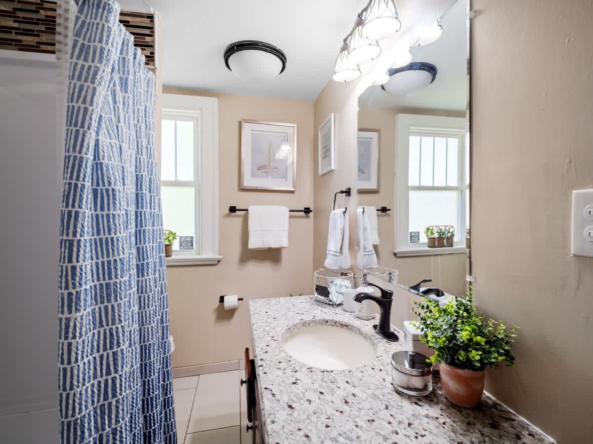 edd3ef5f 4ae7 46 wmJiU