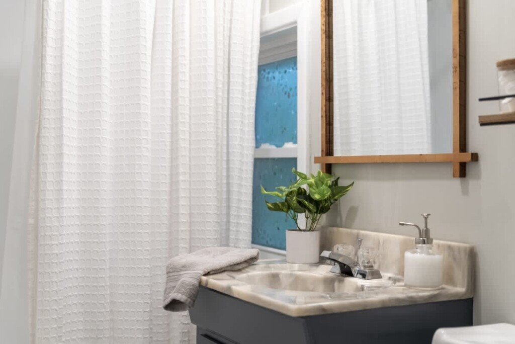 eea4ac5c 348e 45 X0 V2