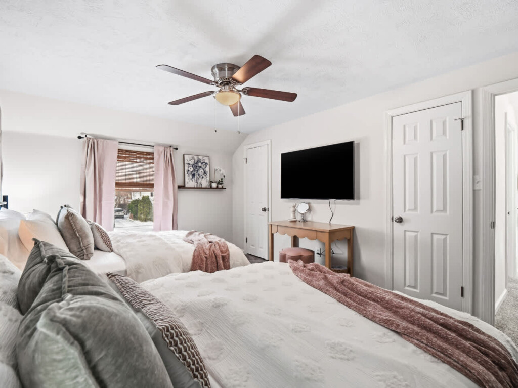 eyblaoeabyliiwdyox3b 1