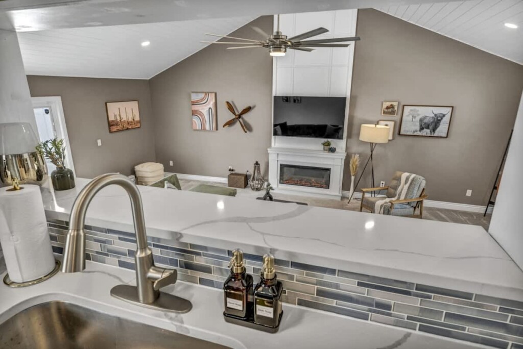 f0e51fbf 4f04 46 lE0bg