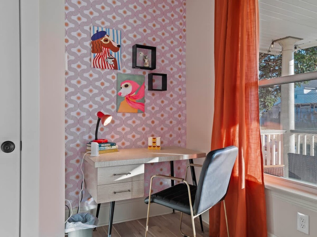 f0ee4a02 38e6 4b aMr4e