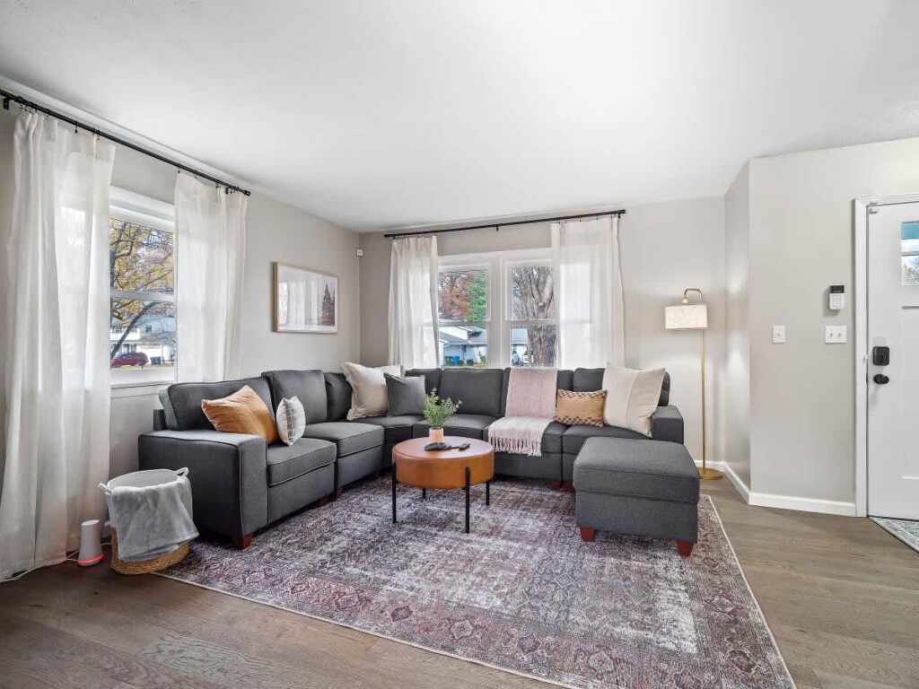 f3bb5c51 c6b2 47 A97xO