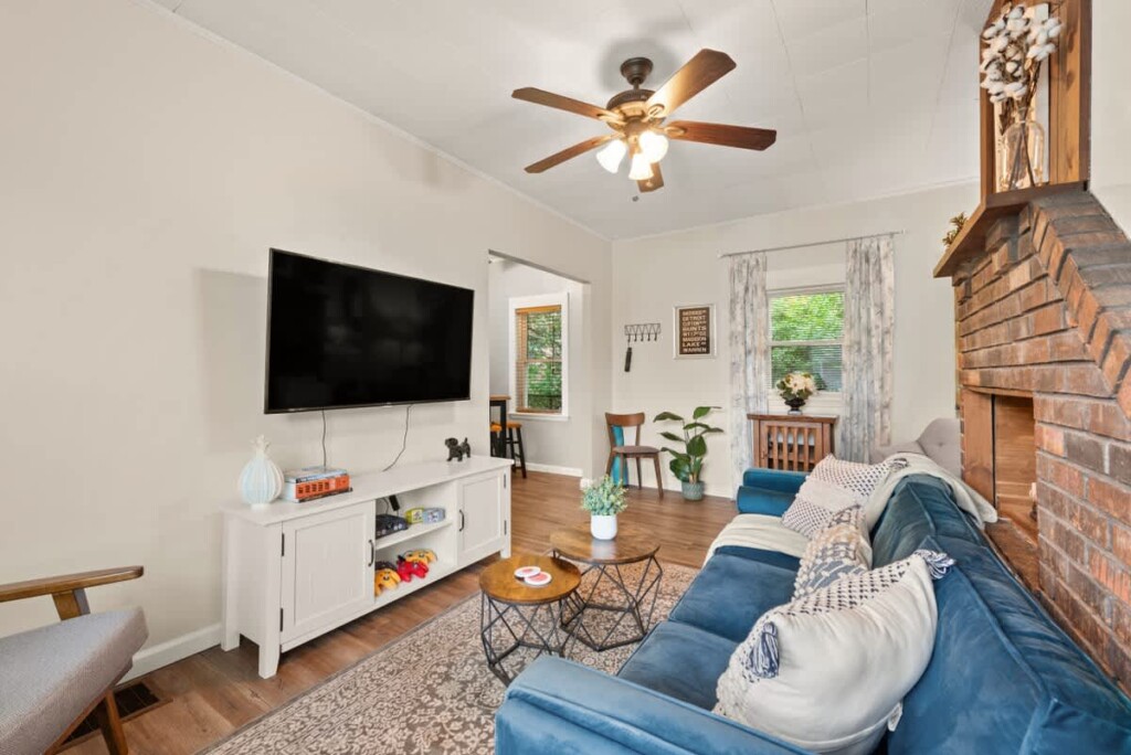 f6952216 484b 48 Gx8y6