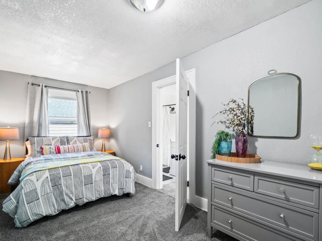 f7434b33 3aaf 48 h6WCX