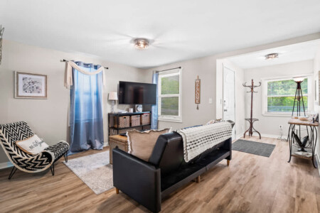 fb23ca2f cf96 4d 8IiKN