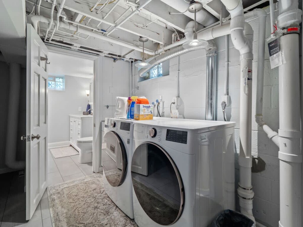 fb44ea5f 7c3e 42 IBG7Q 1