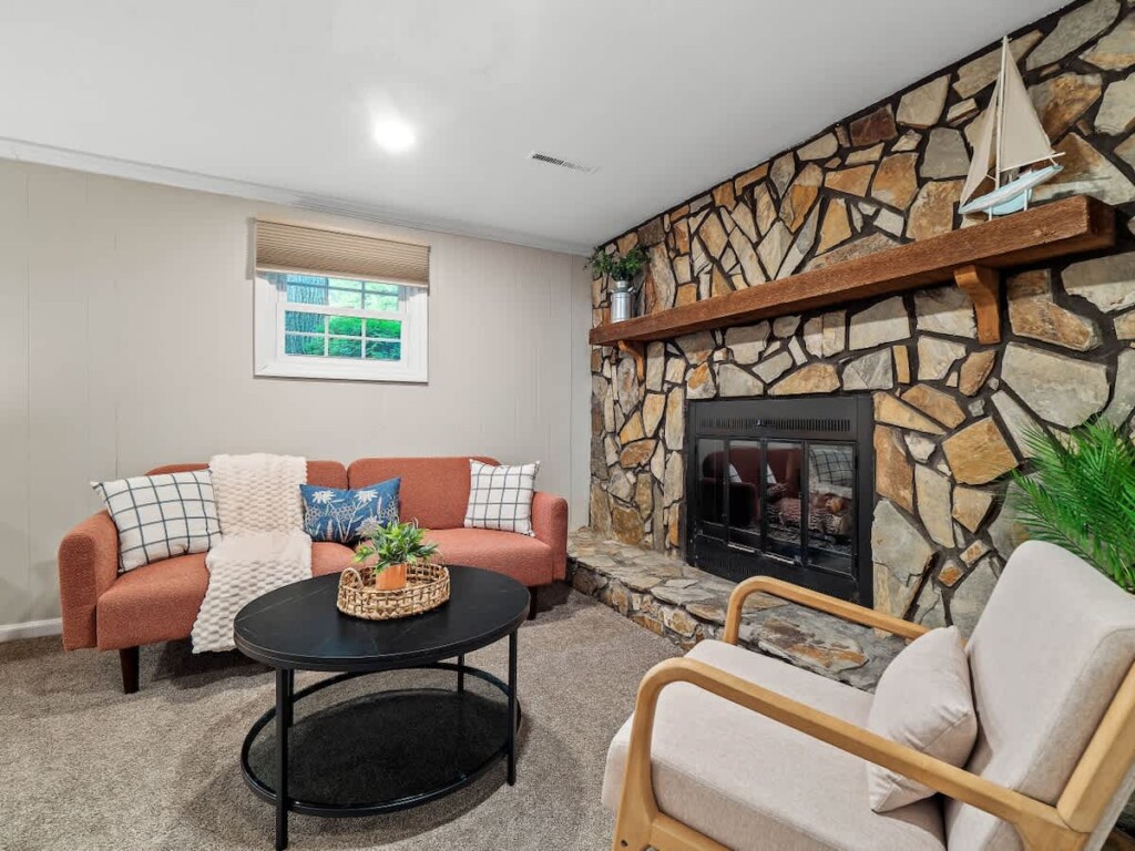 fcbf2de8 912f 4d xXmXO