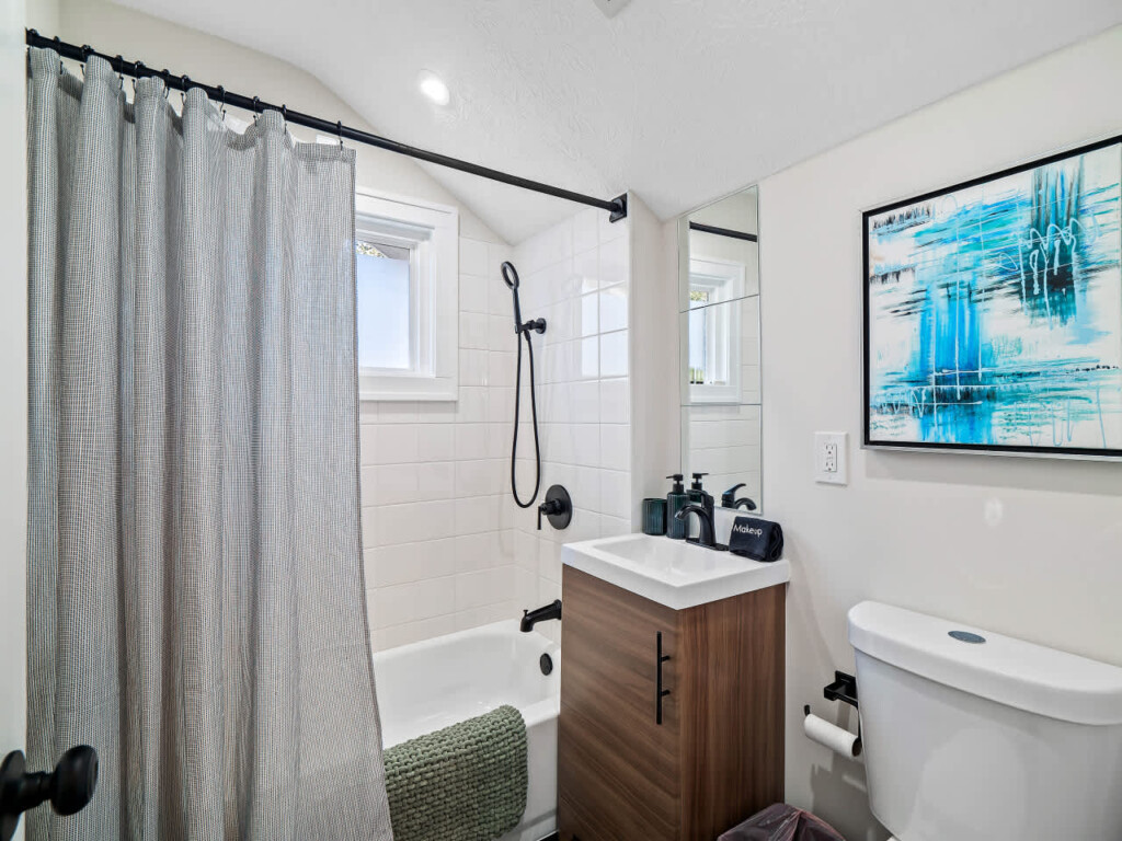 ngud3mkkufayp8zyhou8 1