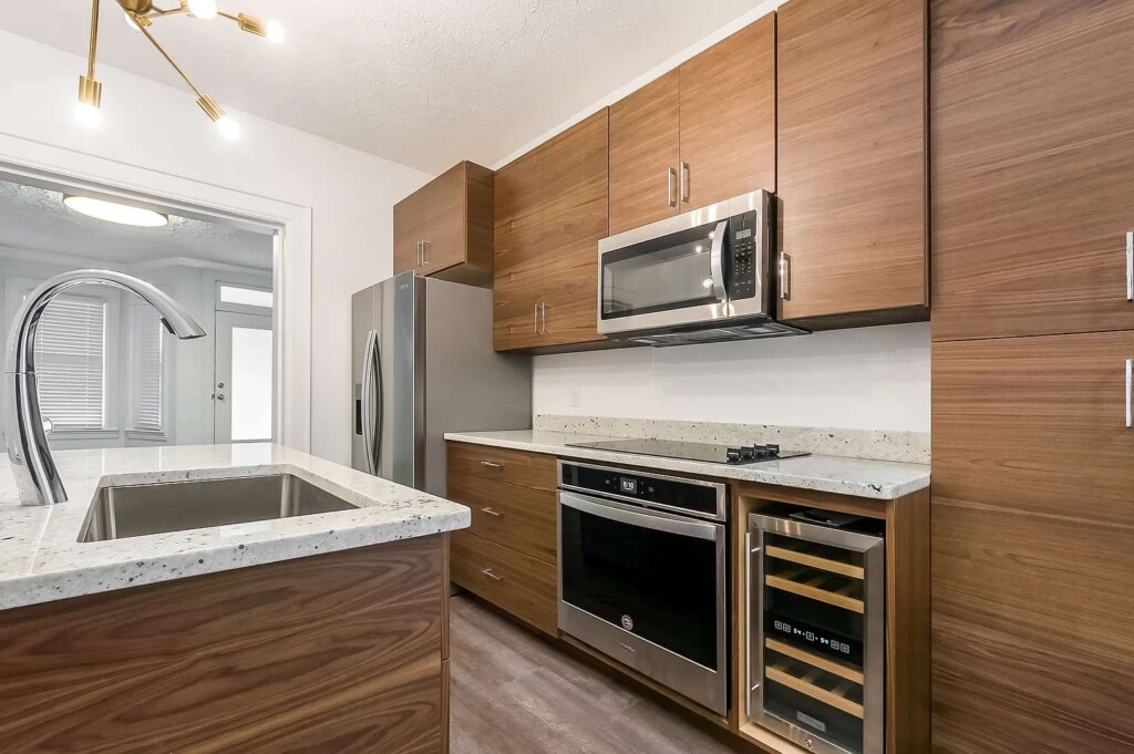 b7ohlpkcqaomcifjiplr