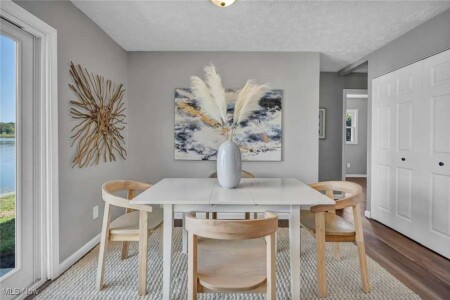 tuyavdeka5xlure9v4gv