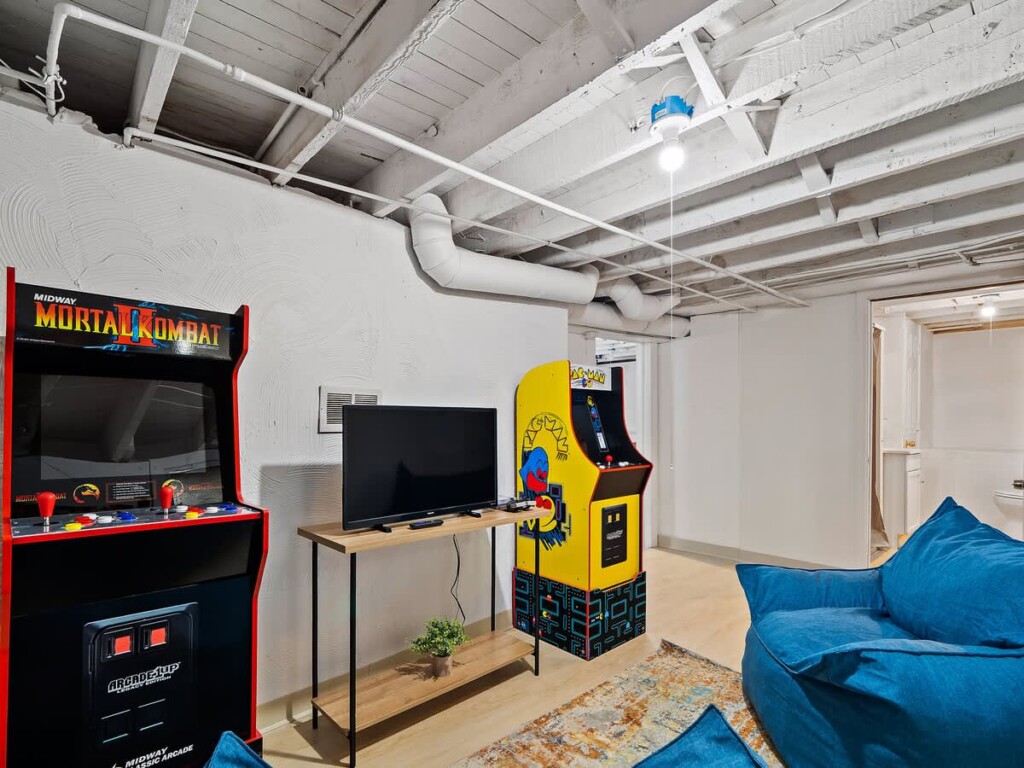 5fc32127 bde5 4a gy2rU