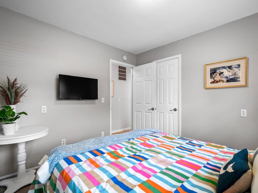 e8db198c 3cd6 42 GnG c